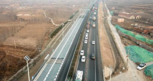 光伏高速败坏是车载悬挂物铲切所致