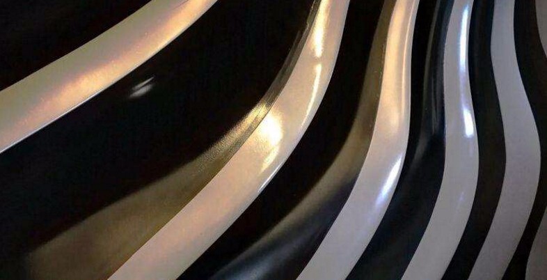 新型复合合金资料为新能源汽车提供电池出产部件