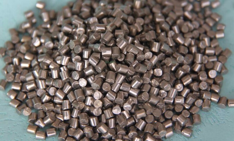 高纯溅射靶材产业链与哪些行业有关？